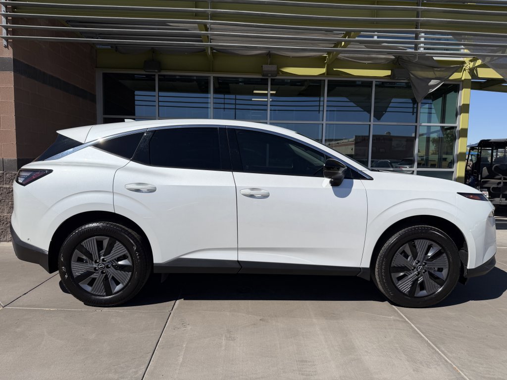Used 2025 Nissan Murano SL image 9