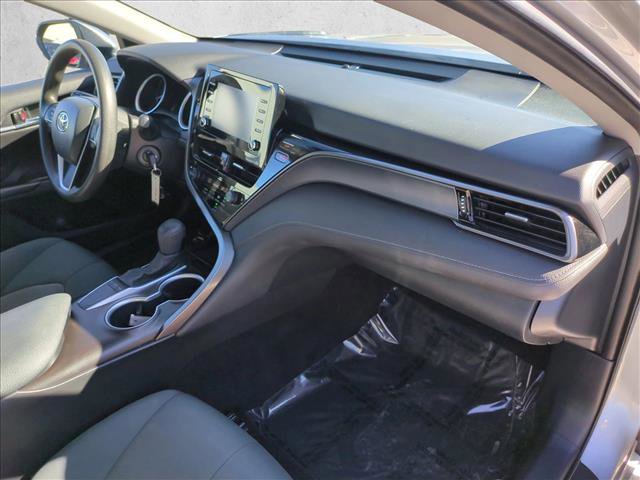 Used 2022 Toyota Camry LE image 20