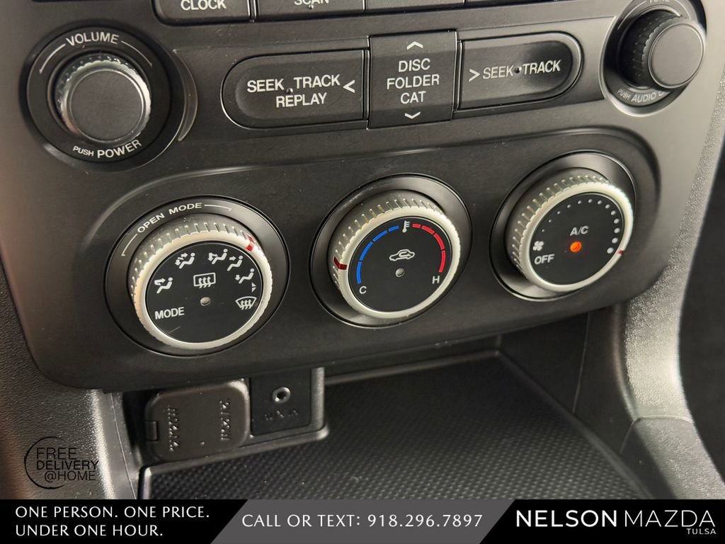 Used 2013 MAZDA MX-5 Miata Sport image 33