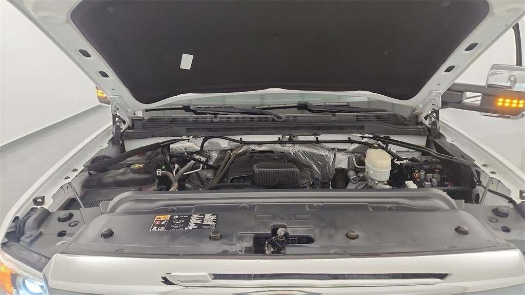 Used 2017 GMC Sierra 2500 Denali w/ Suspension Package, Off-Road image 30