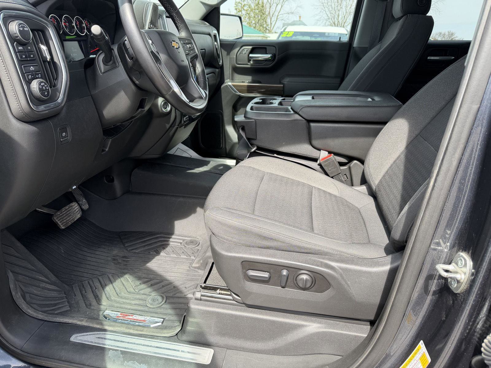 Used 2022 Chevrolet Silverado 1500 LT image 10