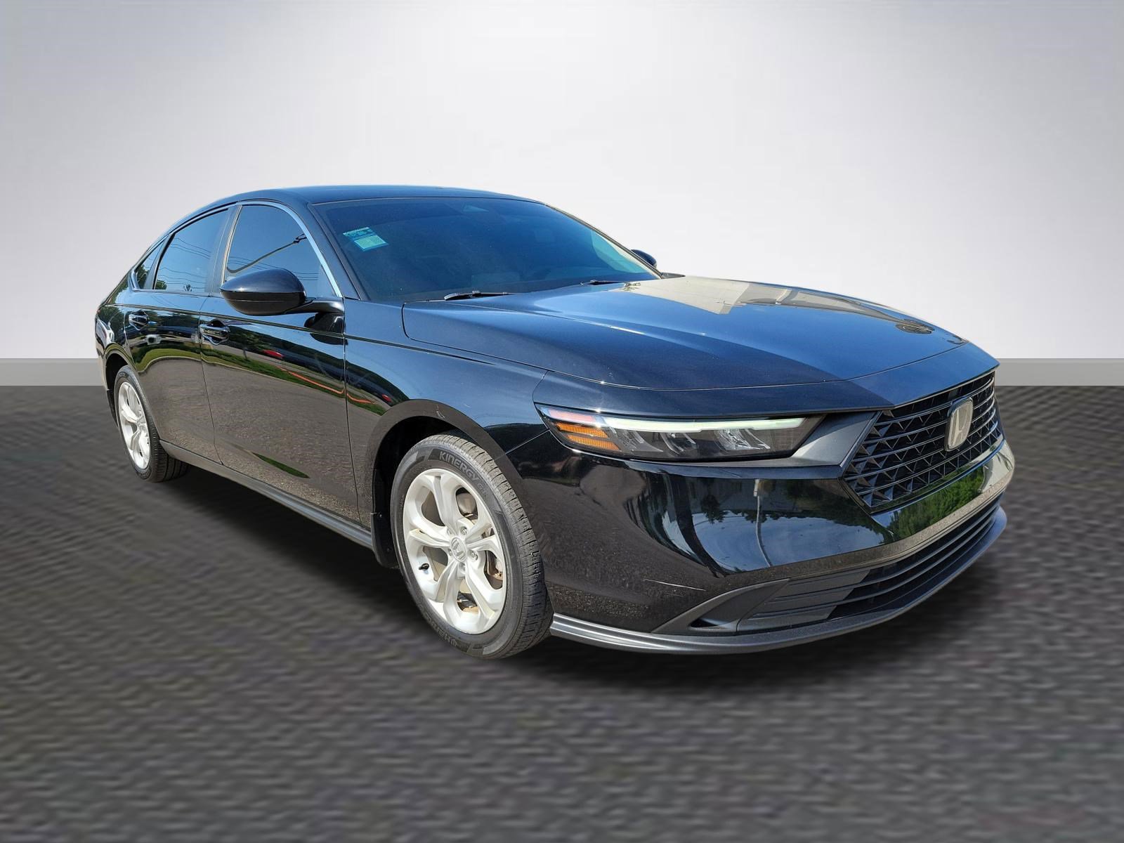 Used 2023 Honda Accord LX image 1