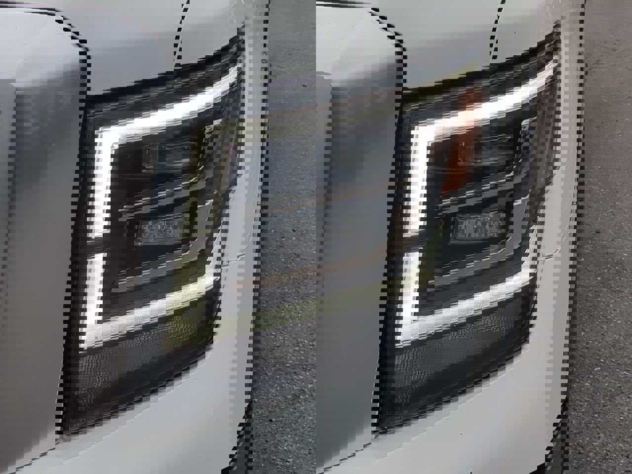 Used 2024 Nissan Titan Platinum Reserve w/ Moonroof Package image 10