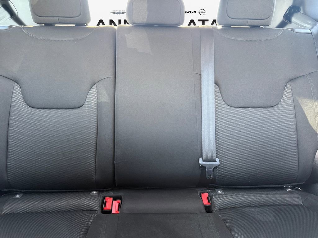 Certified 2023 Jeep Renegade Latitude image 16