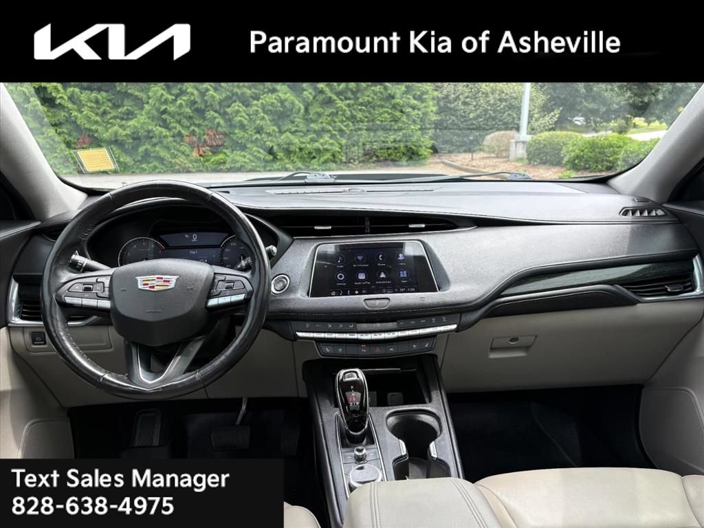 Used 2021 Cadillac XT4 Premium Luxury FWD image 7
