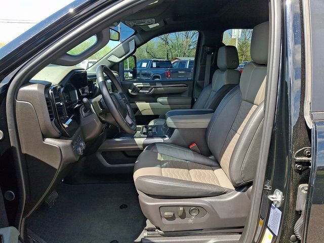 Used 2024 Chevrolet Silverado 2500 ZR2 image 10