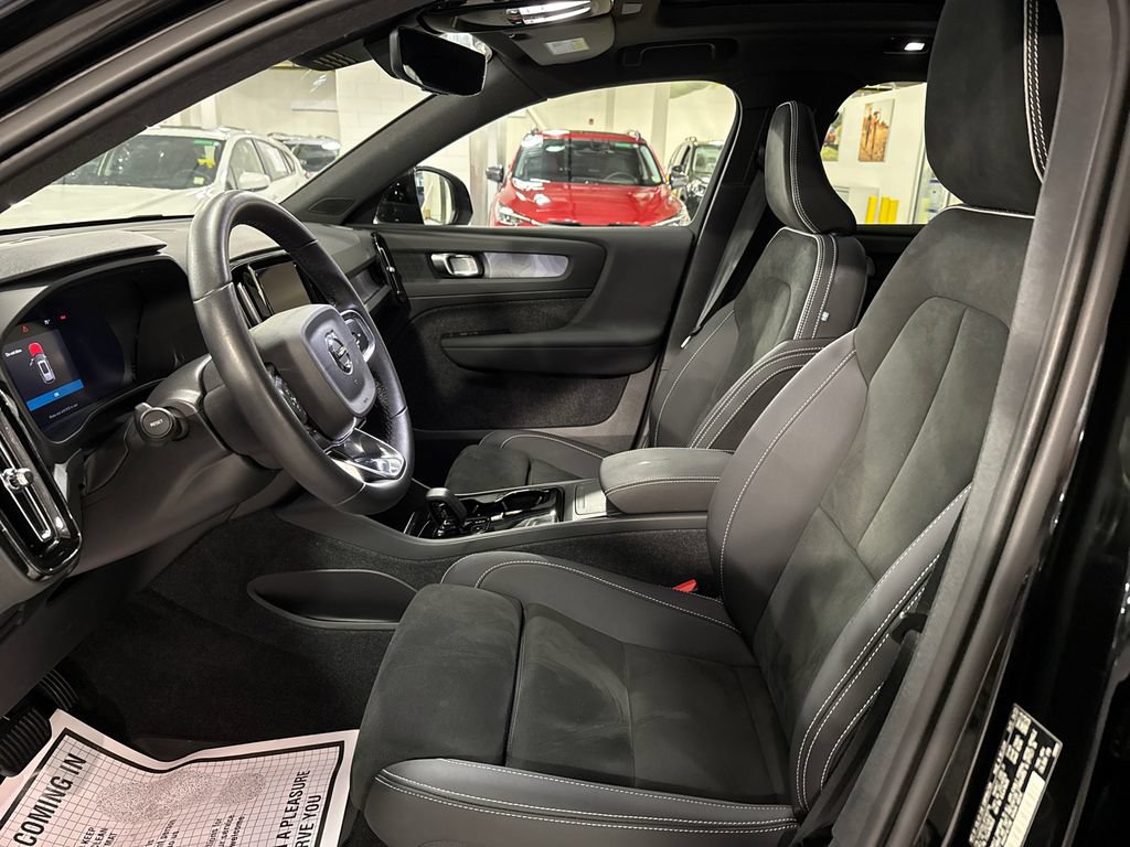 Certified 2023 Volvo XC40 Recharge Plus w/ Protection Package Premier AWD/4WD image 10