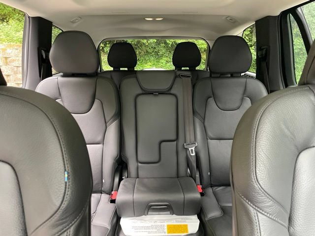 Certified 2025 Volvo XC90 T8 Plus w/ Protection Package Premier AWD/4WD image 17