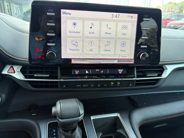 Used 2022 Toyota Sienna XSE image 14