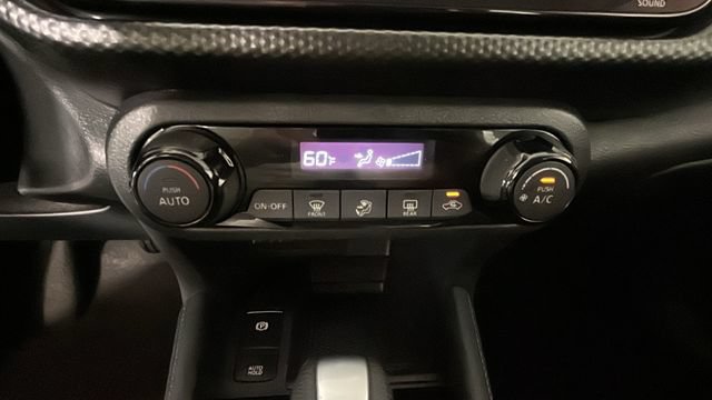 Used 2022 Nissan Kicks SV FWD image 23