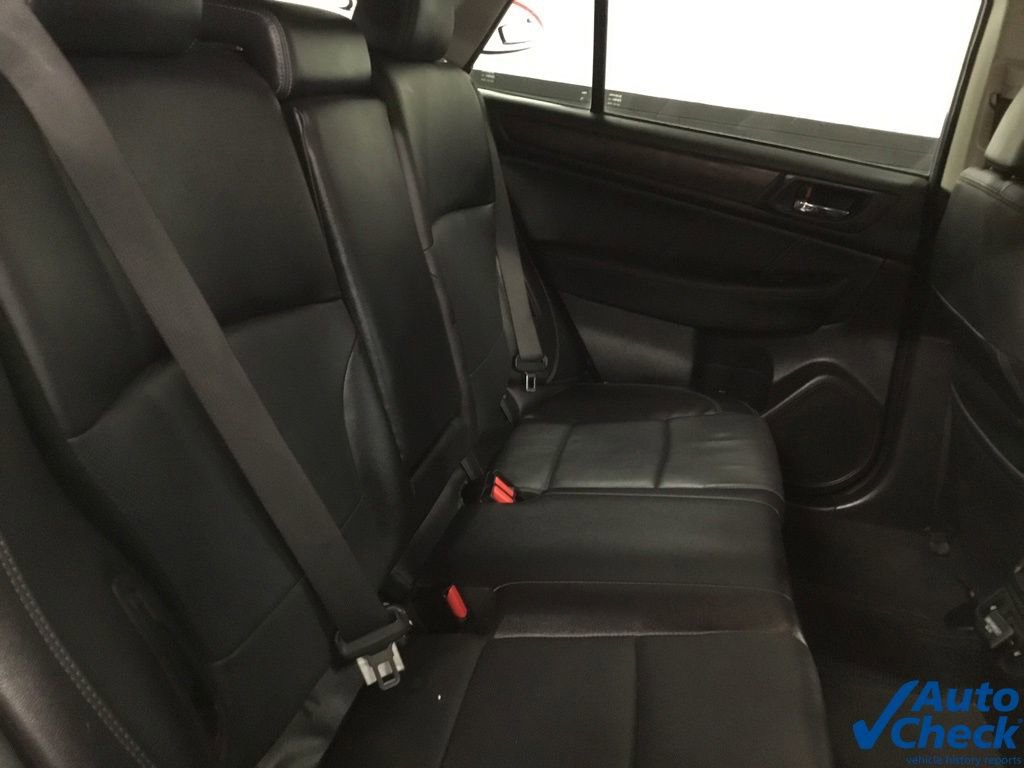 Used 2018 Subaru Outback 2.5i Limited AWD/4WD image 32