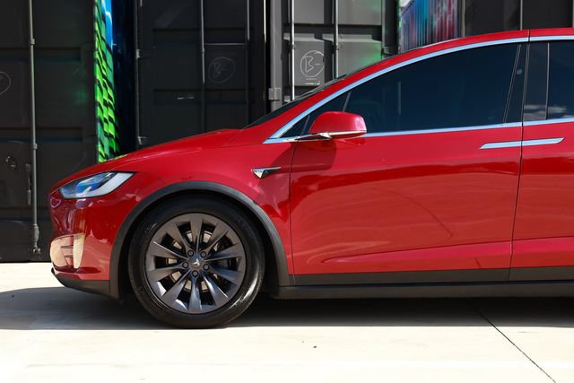 Used 2018 Tesla Model X 100D AWD/4WD image 30