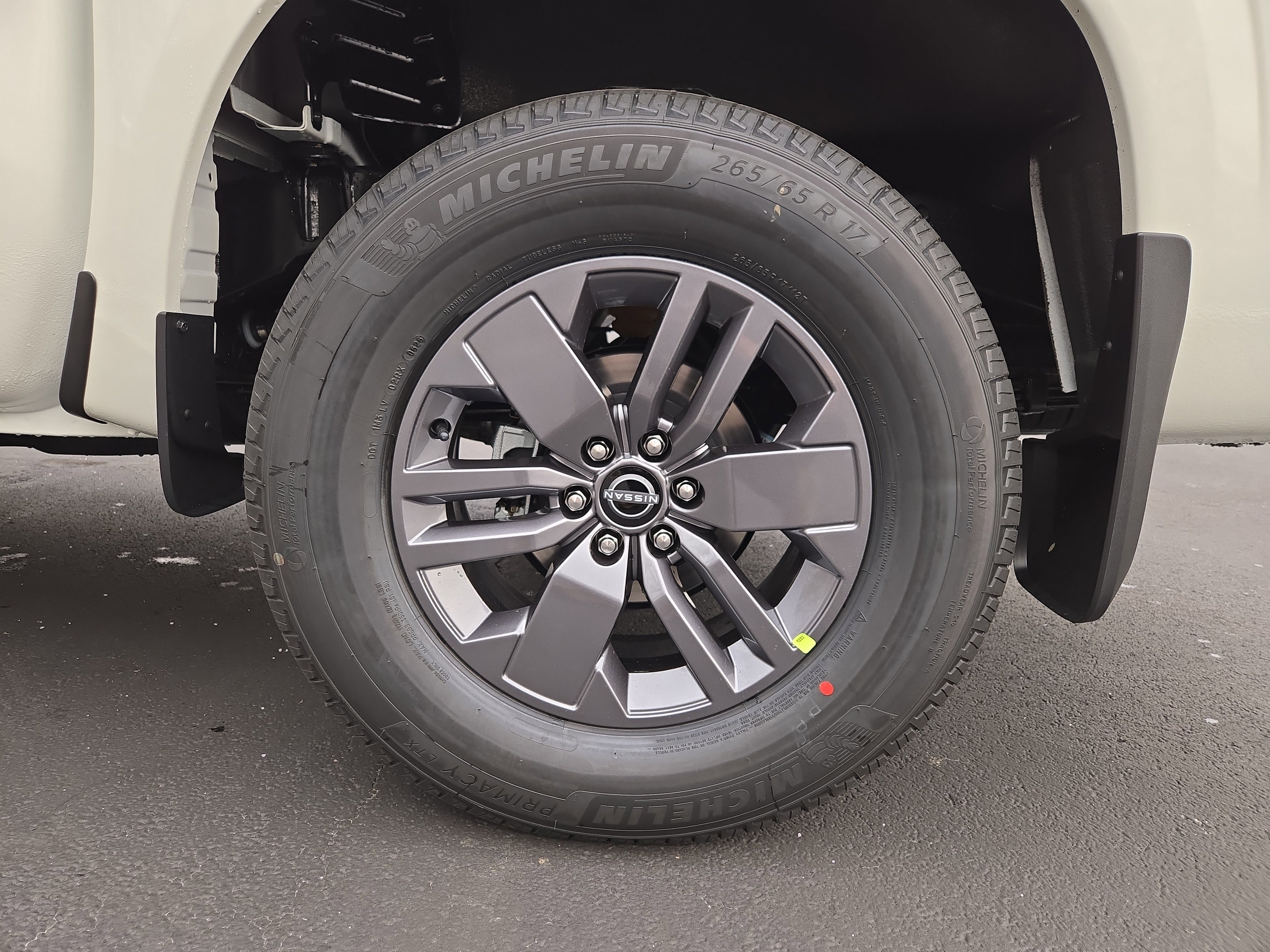 New 2026 Nissan Frontier SV image 9