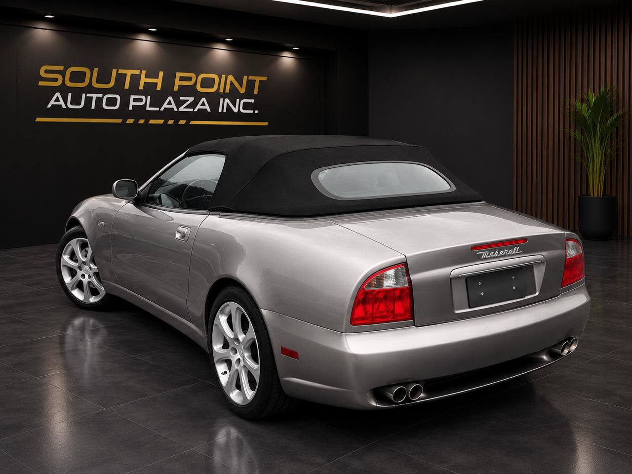 Used 2003 Maserati Spyder Cambiocorsa RWD image 4