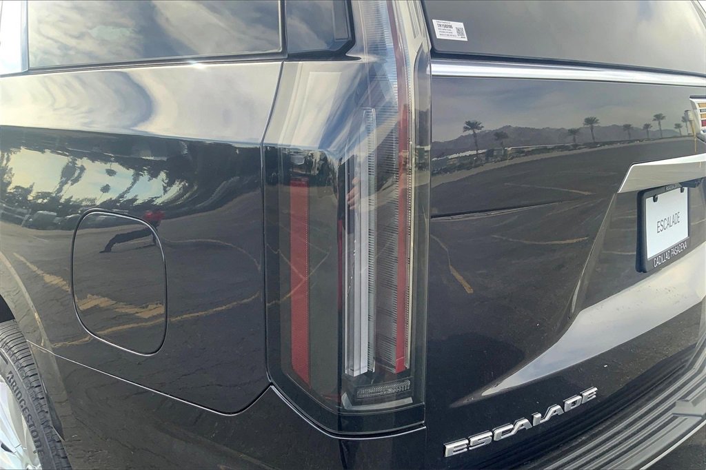 New 2026 Cadillac Escalade 4WD w/ LPO, Floor Liner Package image 15