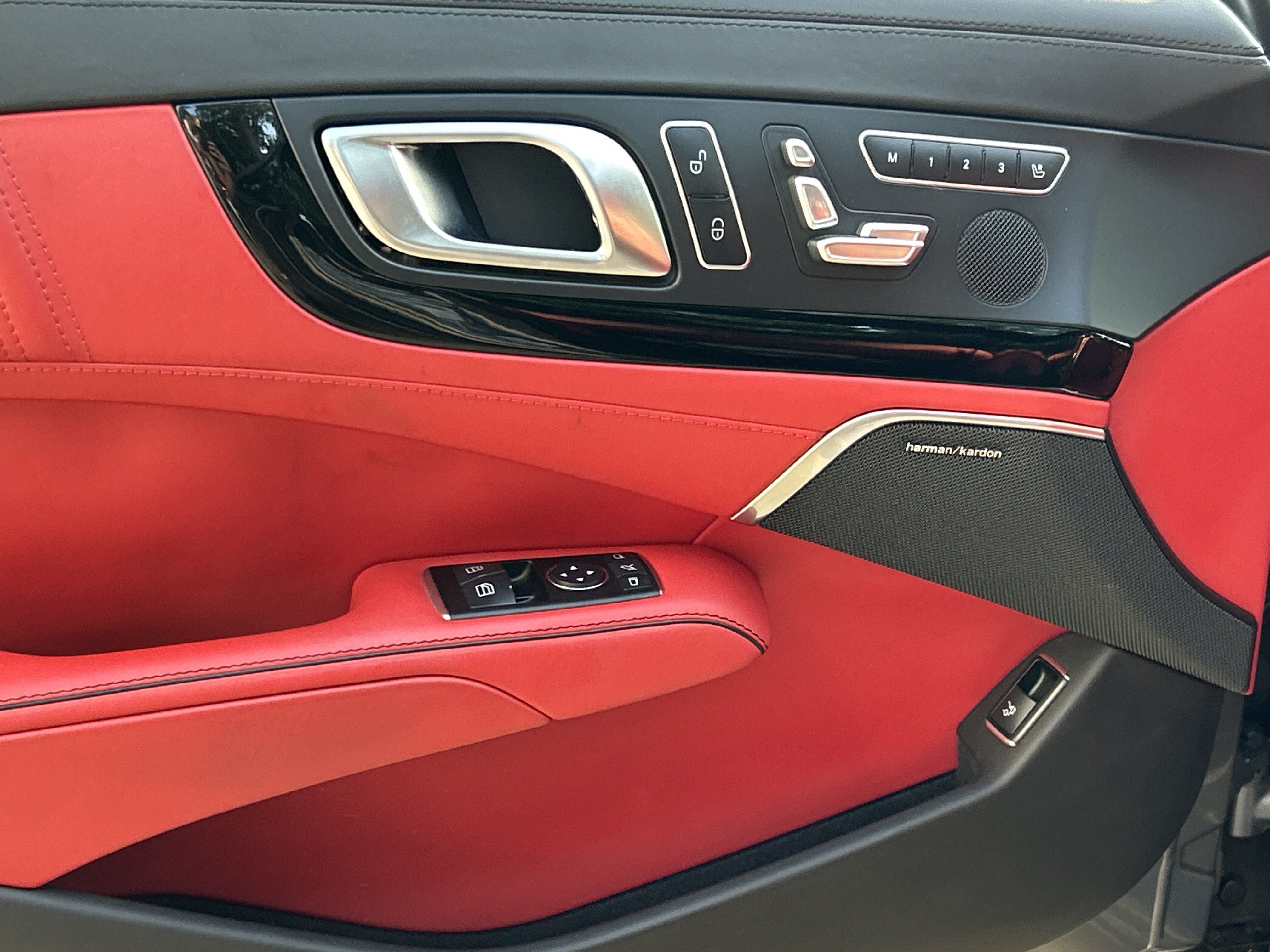 Used 2018 Mercedes-Benz SL 450 image 27