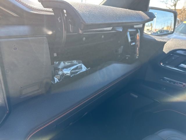 Used 2024 GMC Sierra 1500 AT4 w/ Technology Package image 28