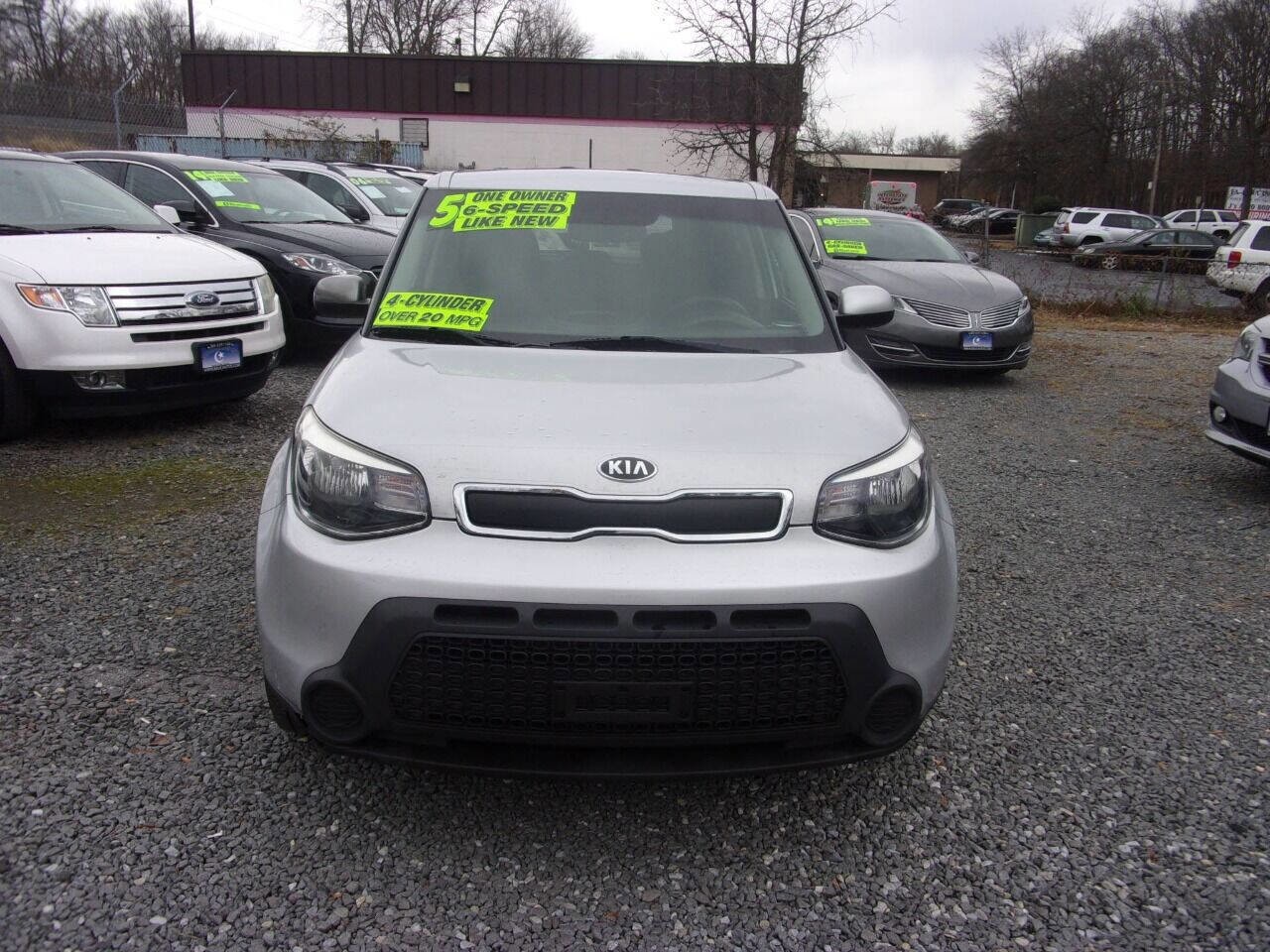 Used 2015 Kia Soul Base 4dr Crossover 6M image 3