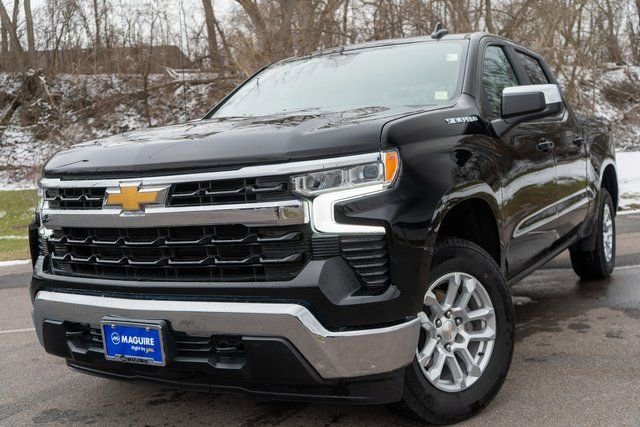 Used 2024 Chevrolet Silverado 1500 LT AWD/4WD image 1