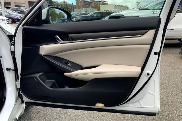 Used 2022 Honda Accord EX-L image 19