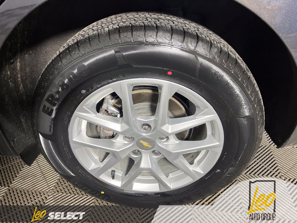 Used 2019 Chevrolet Equinox LS w/ LS Convenience Package AWD/4WD image 21