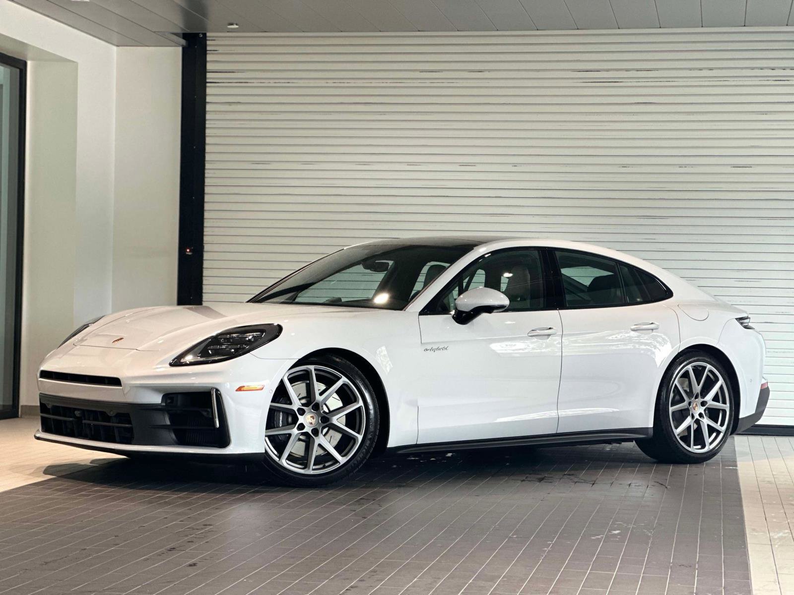 New 2026 Porsche Panamera 4