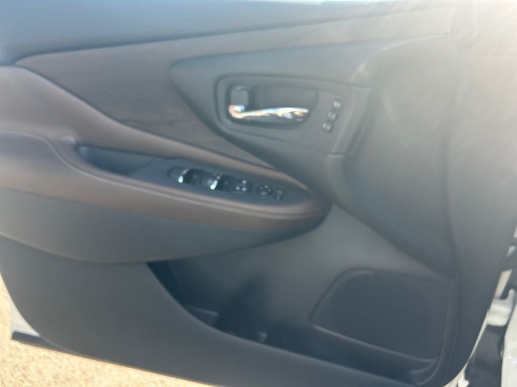 Used 2022 Nissan Murano Platinum AWD/4WD image 22
