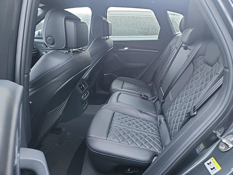 Used 2023 Audi SQ5 Premium Plus w/ Premium Plus Package image 5