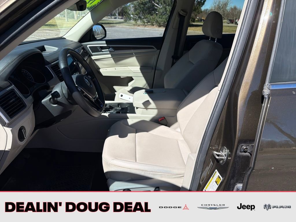 Used 2019 Volkswagen Atlas SE w/ Towing Package FWD image 9