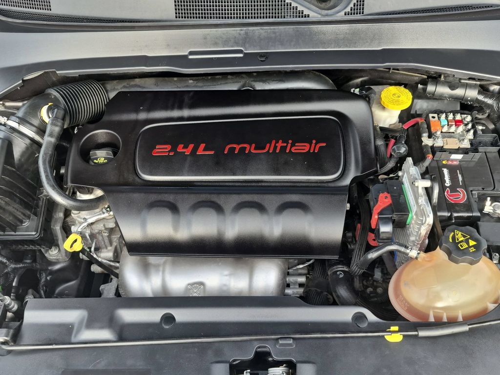 Used 2018 Jeep Compass Latitude w/ Popular Equipment Group AWD/4WD image 24