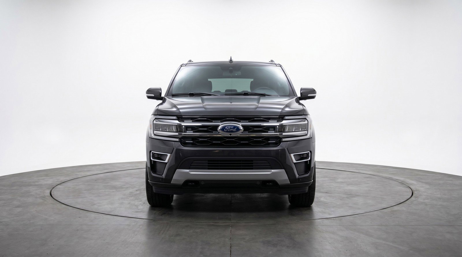 Used 2024 Ford Expedition Limited AWD/4WD image 2