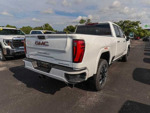 New 2026 GMC Sierra 2500 Denali w/ Denali Reserve Package AWD/4WD image 9