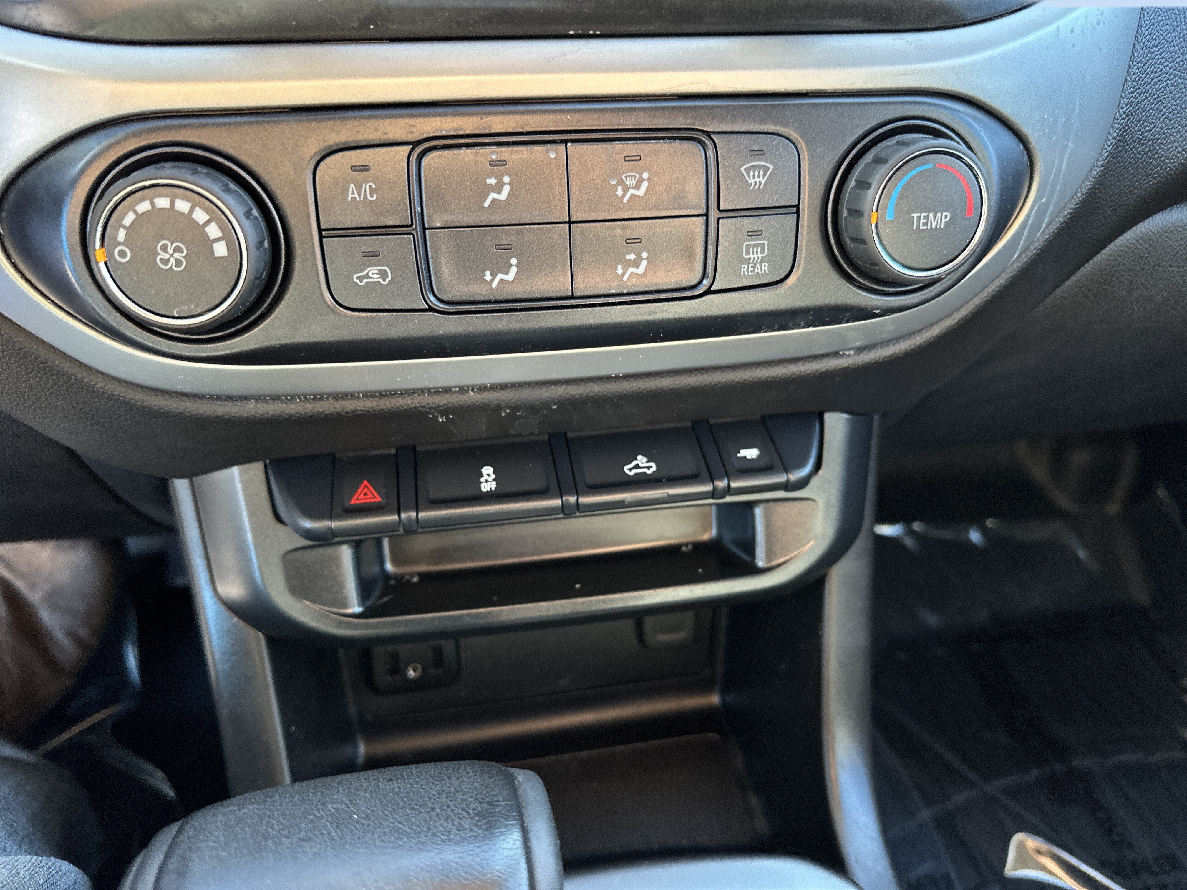 Certified 2019 Chevrolet Colorado LT w/ LT Convenience Package AWD/4WD image 16