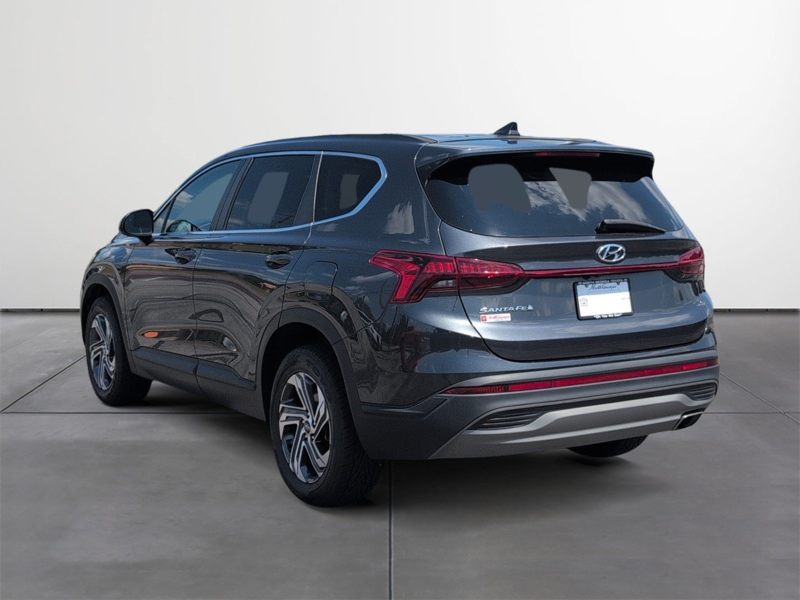 Used 2023 Hyundai Santa Fe SE FWD image 4