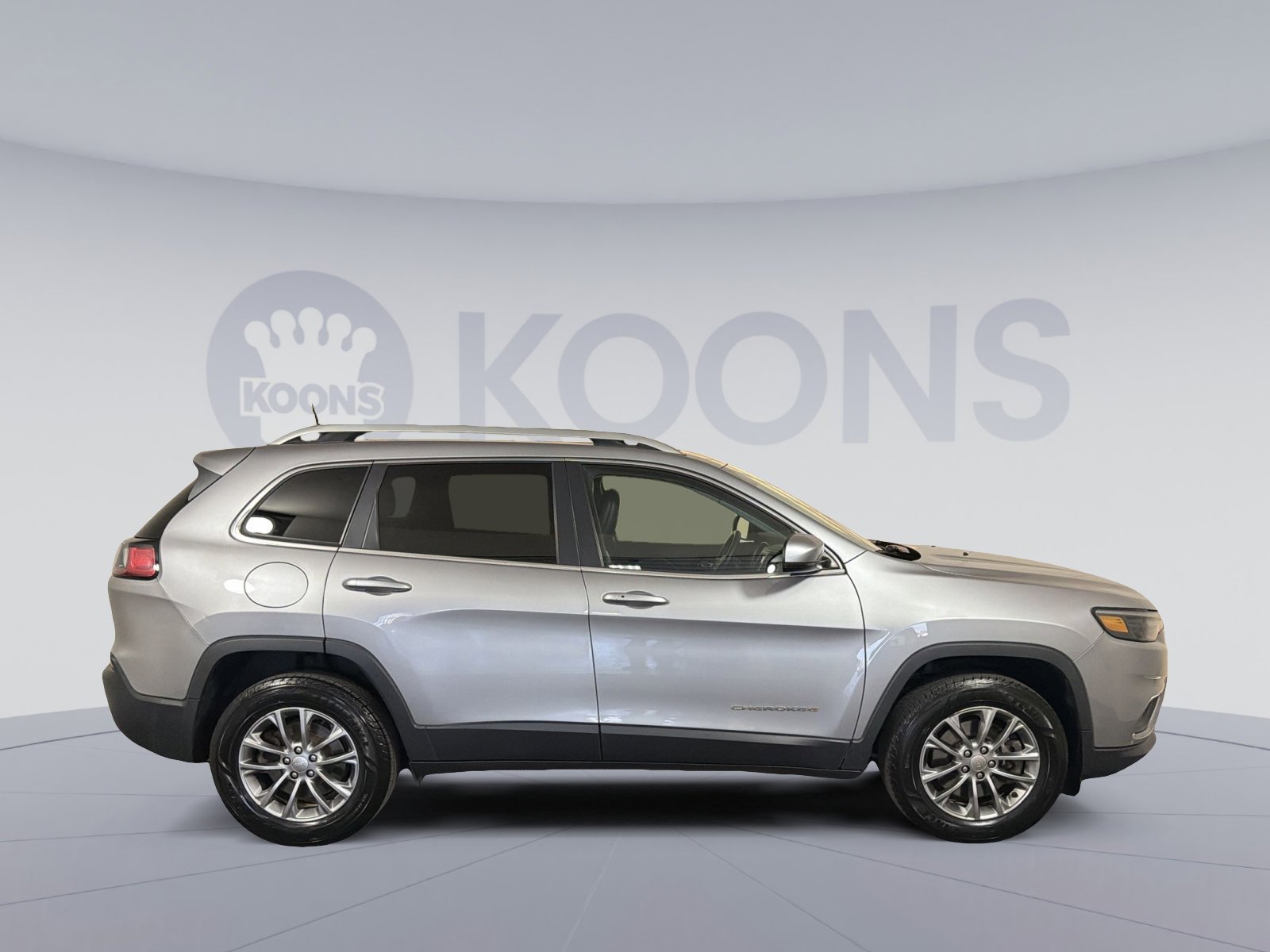 Used 2020 Jeep Cherokee Latitude Plus w/ Comfort/Convenience Group image 8