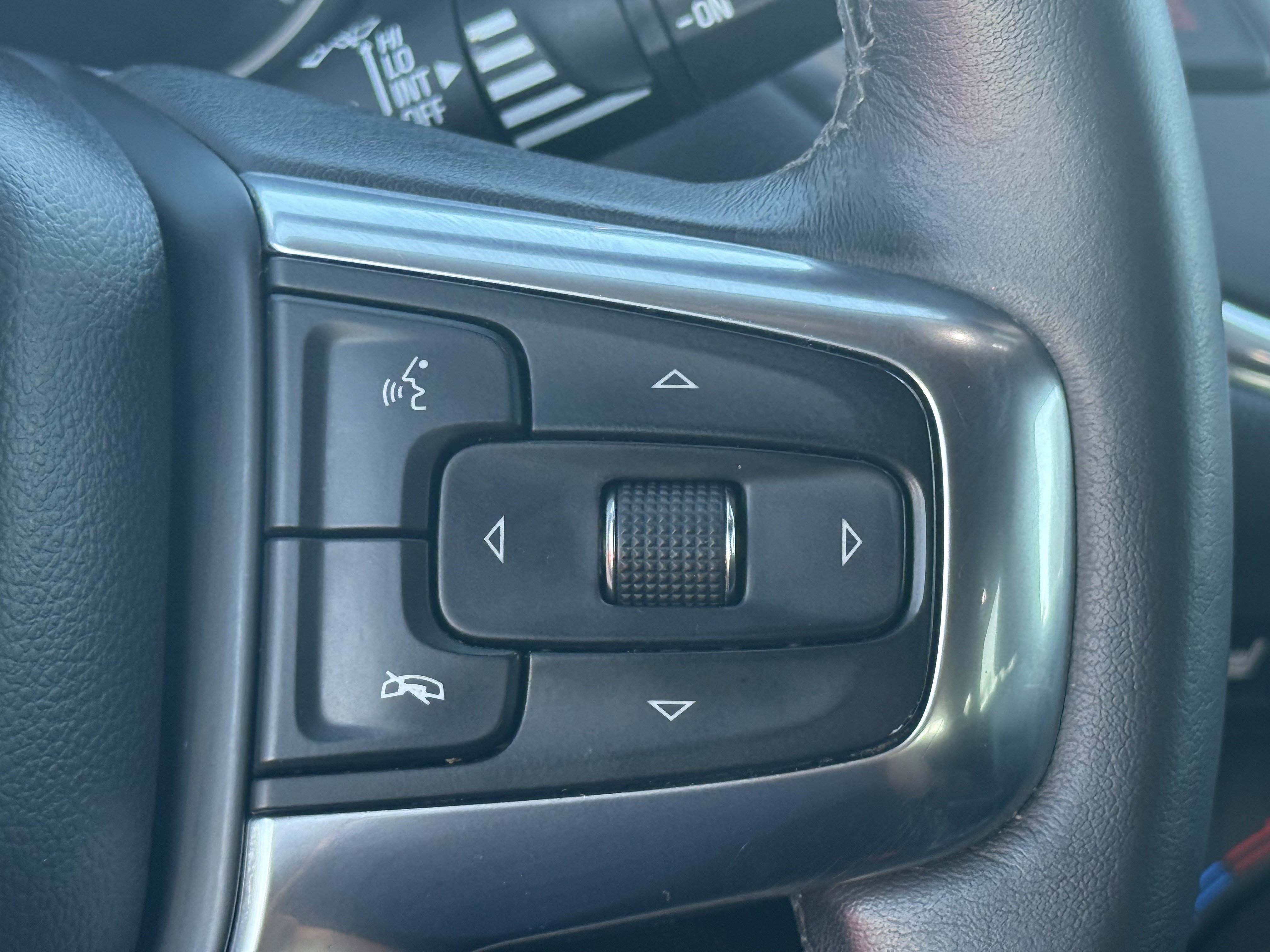 Used 2020 Chevrolet Blazer LT w/ Sound & Technology Package image 18