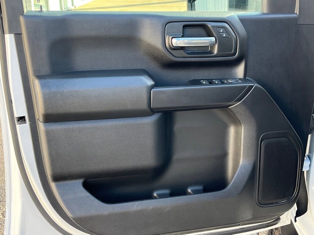 Certified 2025 Chevrolet Silverado 2500 Custom w/ Z71 Off-Road Package image 14