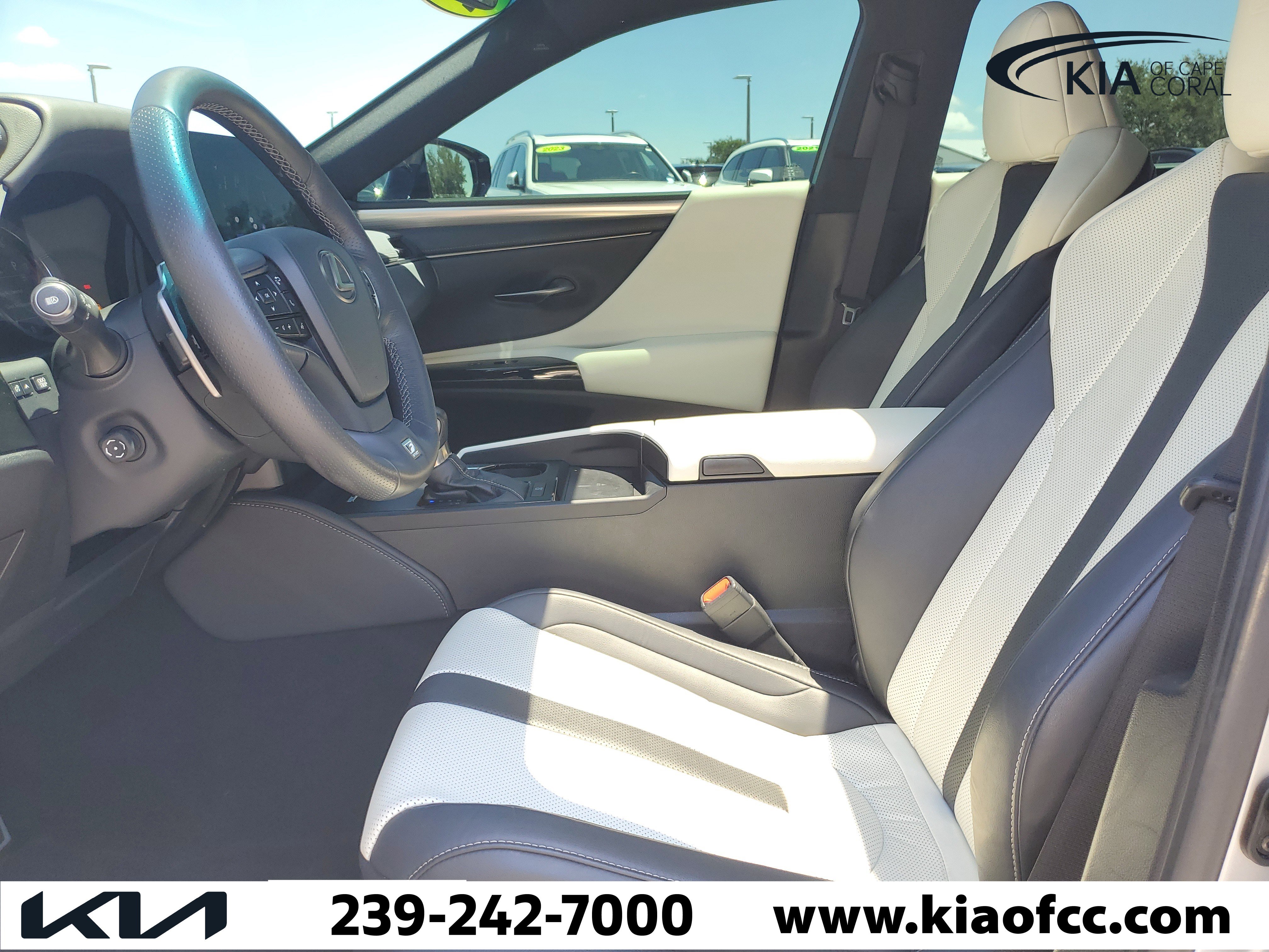 Used 2023 Lexus ES 350 F Sport w/ Accessory Package (Z2) FWD image 17