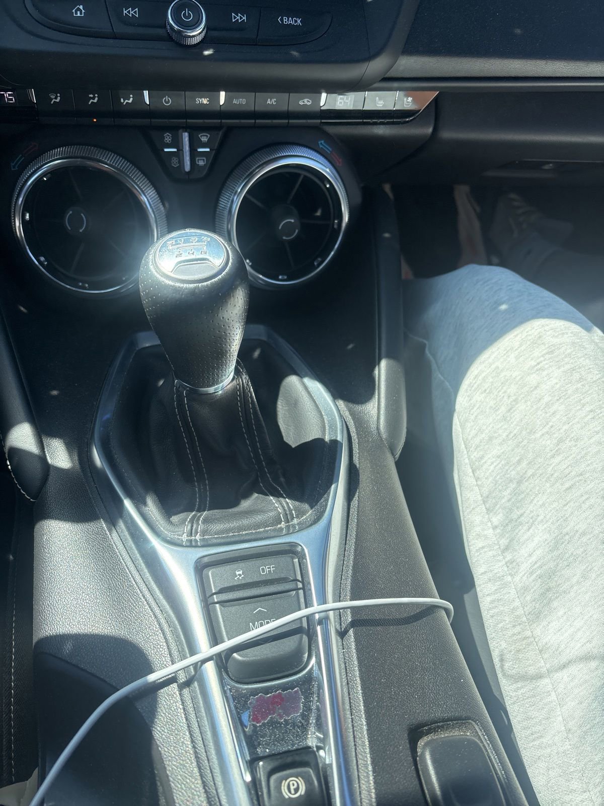 Used 2016 Chevrolet Camaro LT RWD image 8