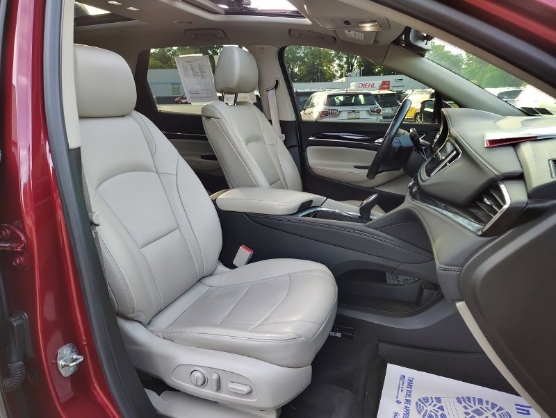 Used 2021 Buick Enclave Essence w/ Sound and Sites Package FWD image 28