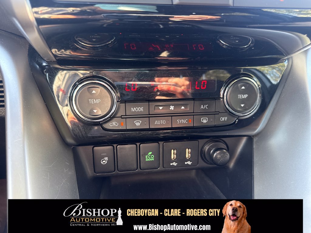 Used 2024 Mitsubishi Eclipse Cross SEL AWD/4WD image 23