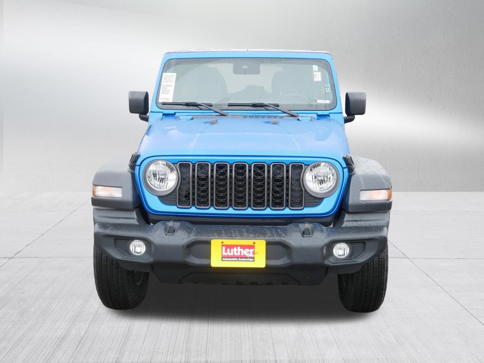 Used 2024 Jeep Wrangler Sport S video 2