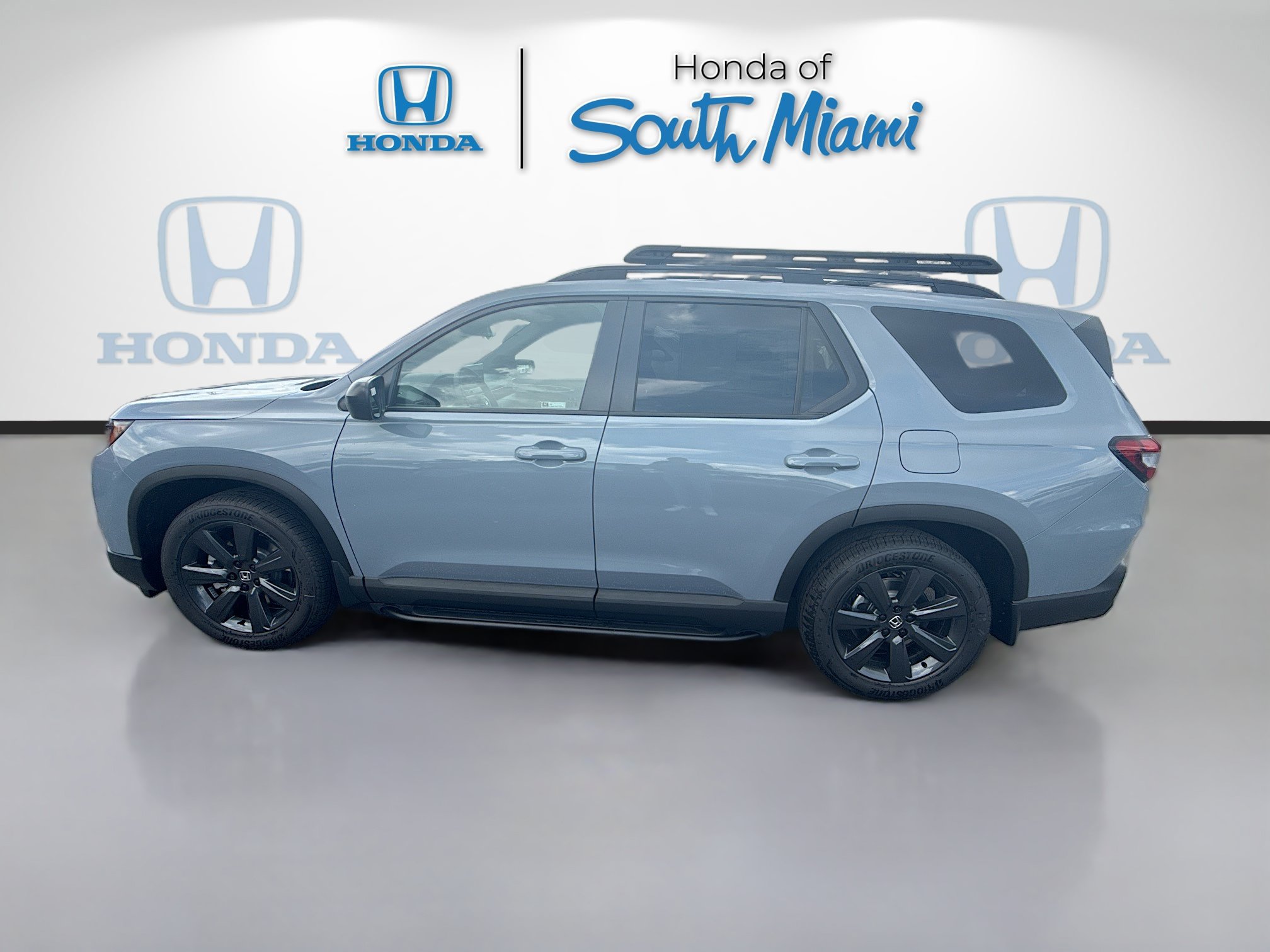 New 2026 Honda Pilot Sport image 4