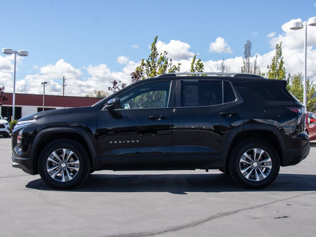 Used 2025 Chevrolet Equinox LT w/ Convenience Package II image 4