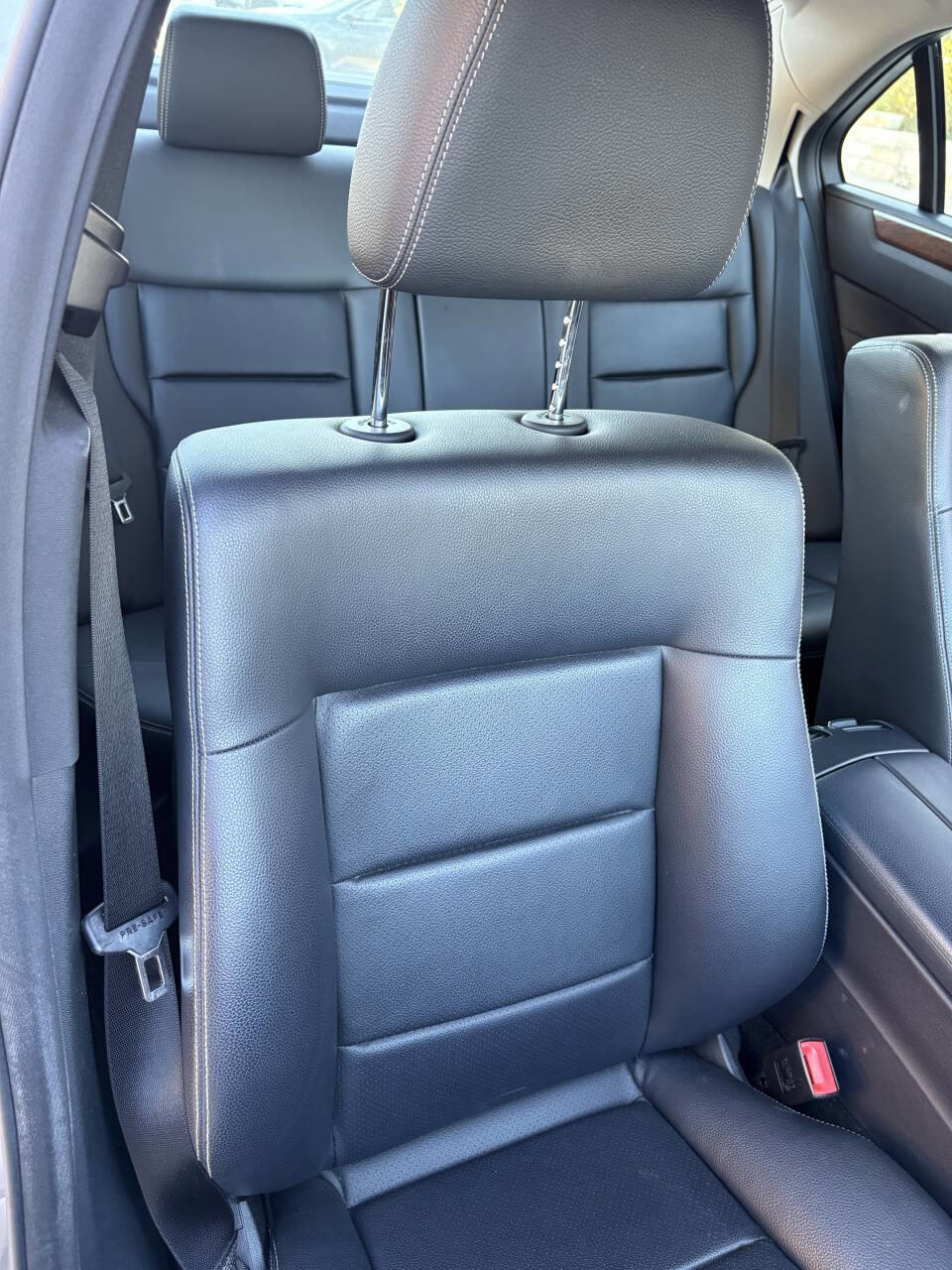 Used 2014 Mercedes-Benz E 250 BlueTEC Sedan image 18