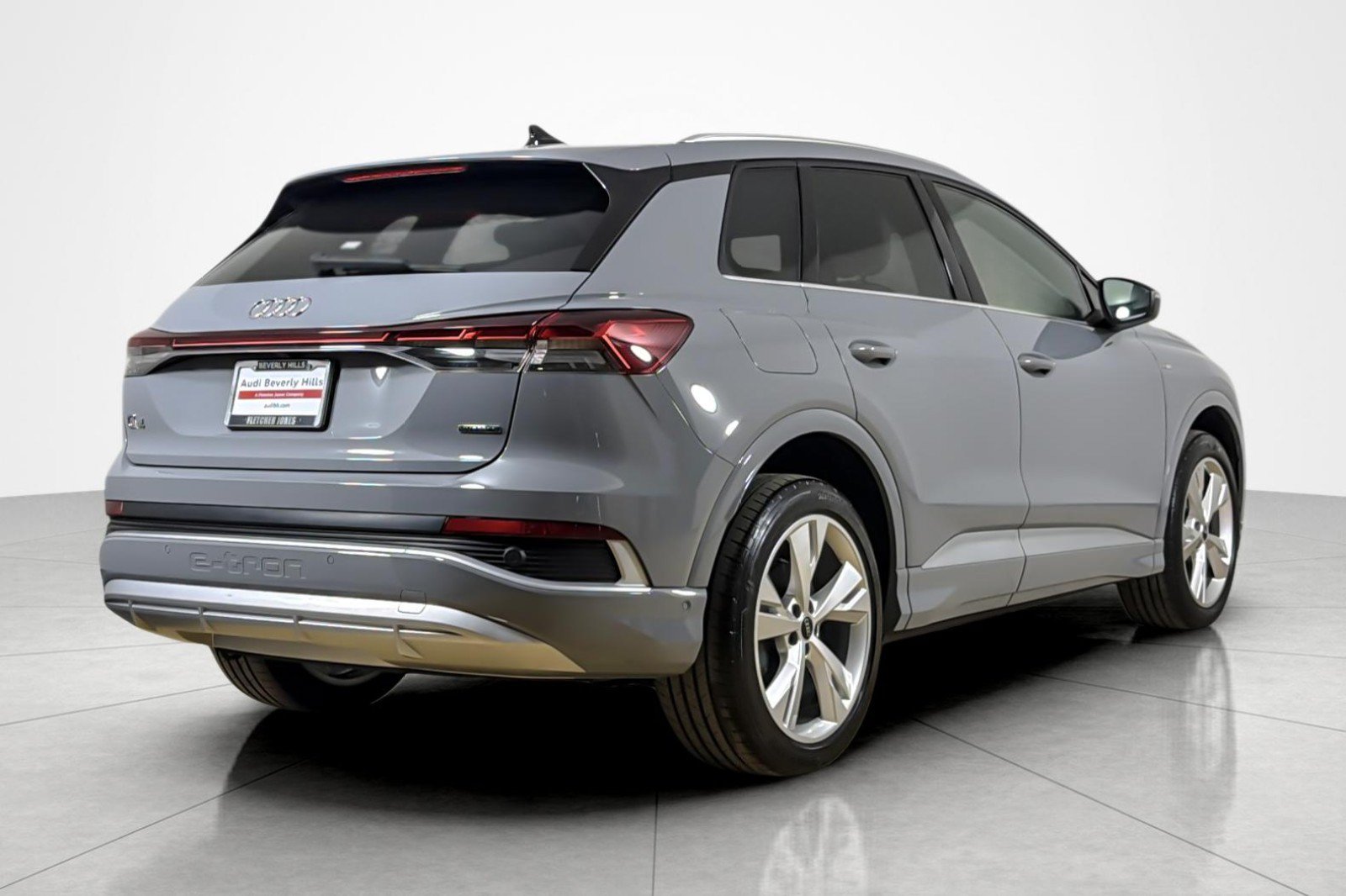 Certified 2023 Audi Q4 e-tron Premium Plus w/ Premium Plus AWD/4WD image 5