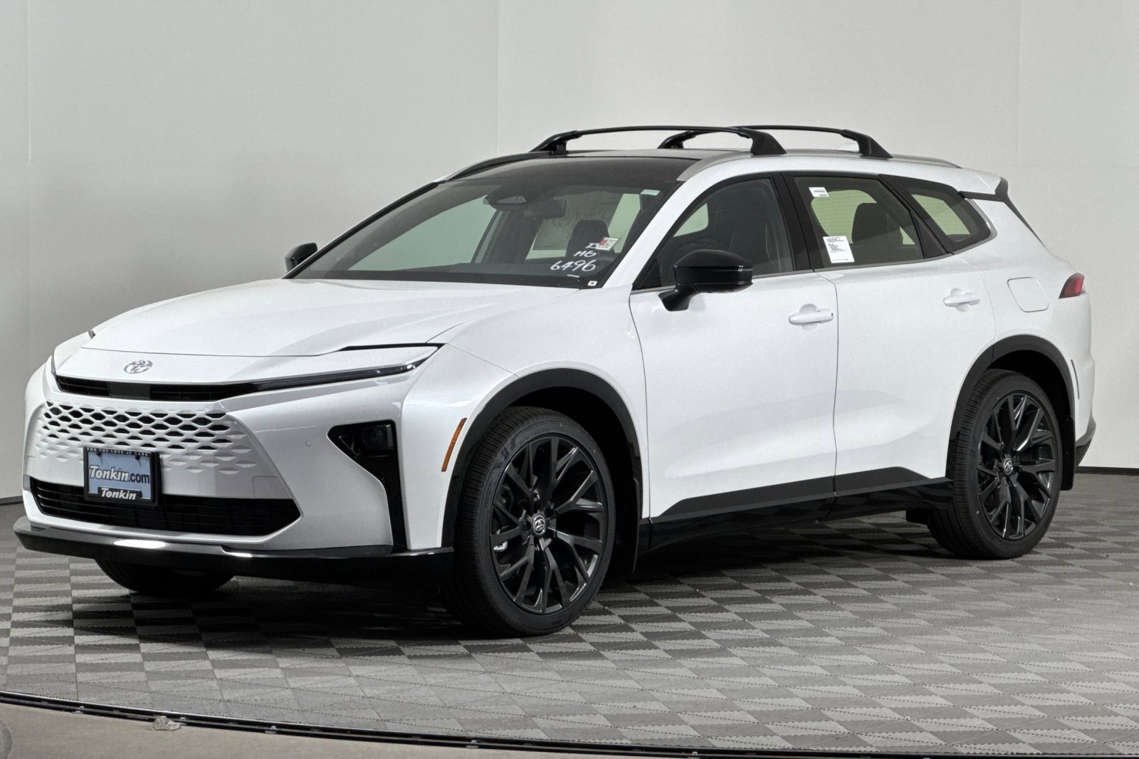 New 2025 Toyota Crown Signia image 8