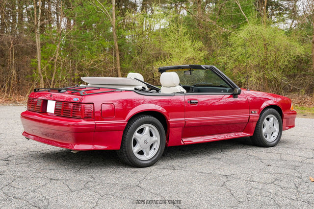 Used 1989 Ford Mustang GT RWD image 8
