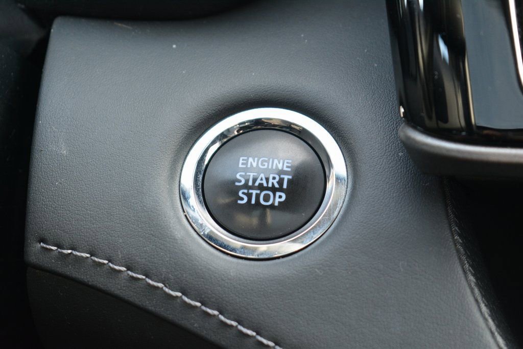 Used 2022 Toyota Highlander XLE image 14