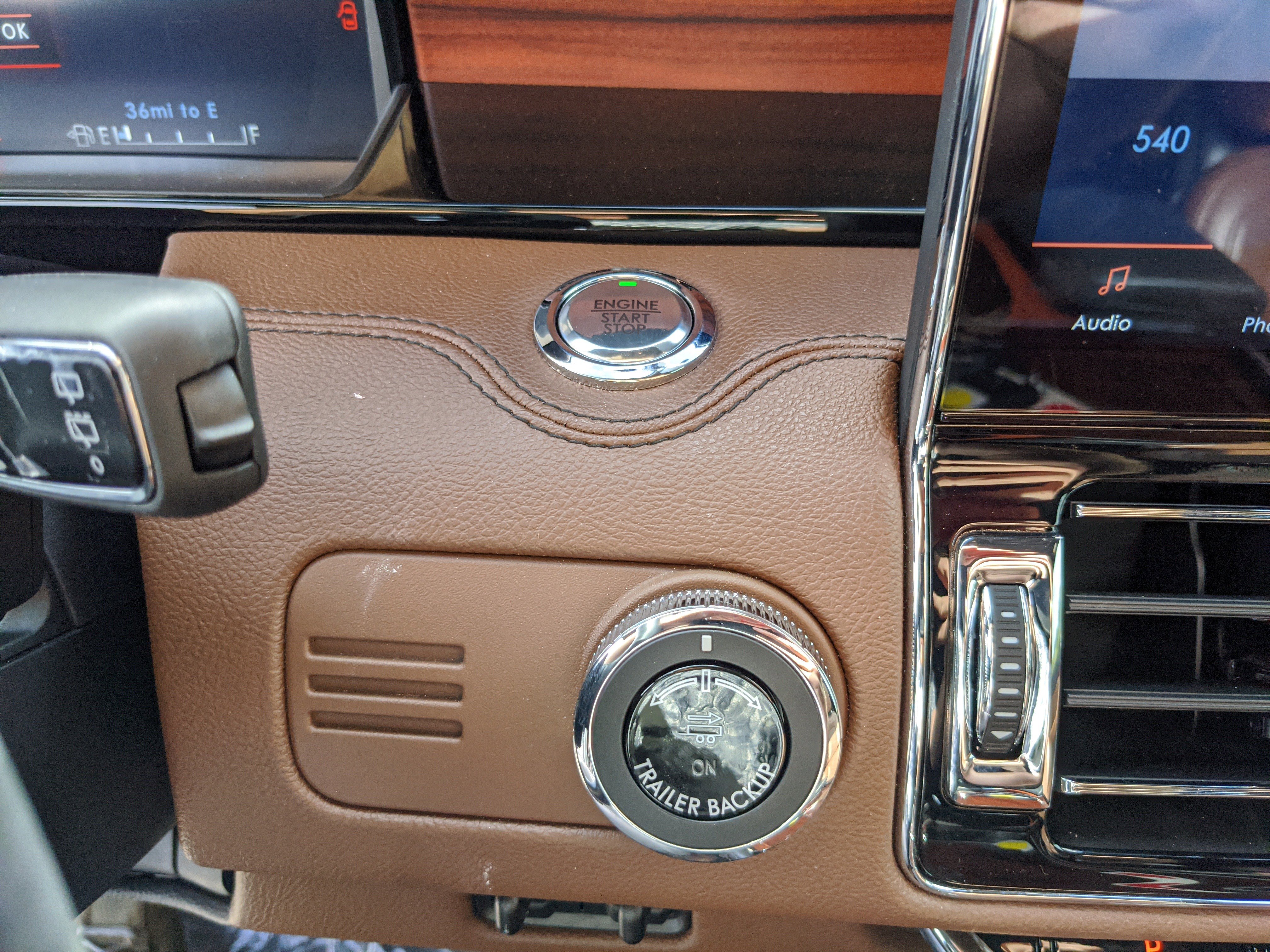 Used 2024 Lincoln Navigator L Reserve image 25